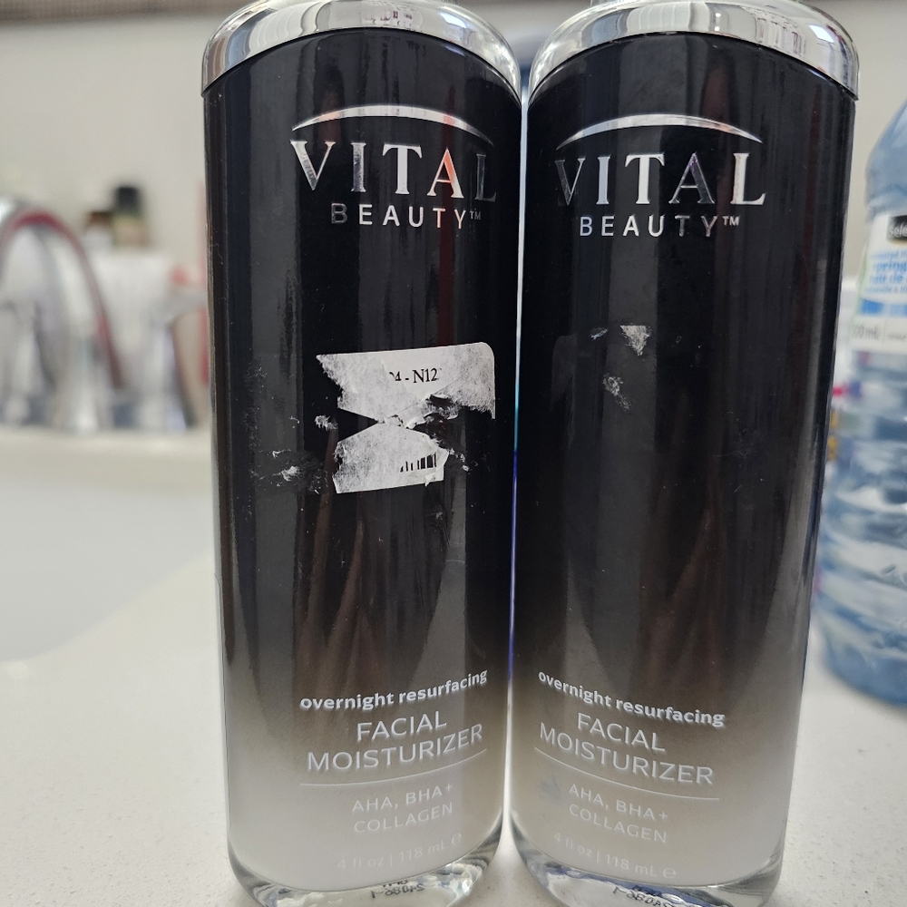 Vital Beauty Overnight Resurfacing Facial Moisturizer